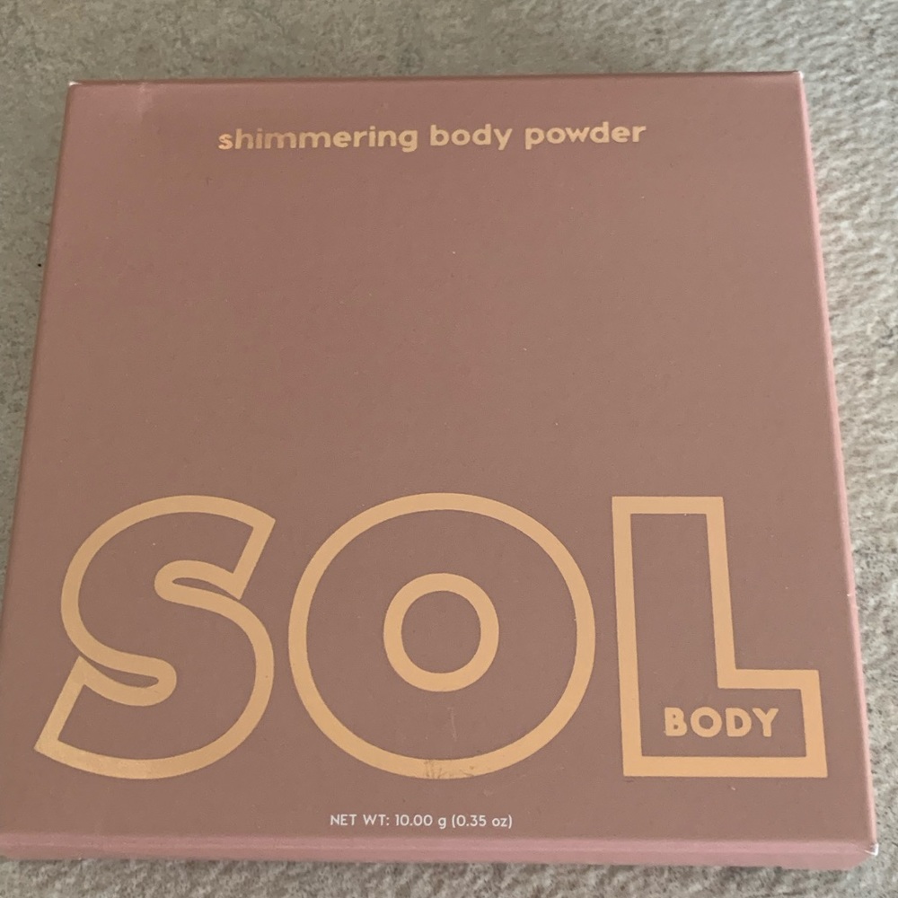 Sol body shimmering body powder